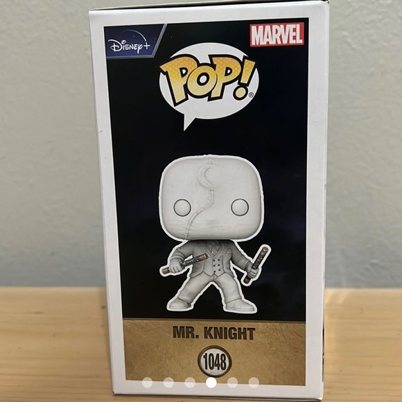 MINT Mr. Knight (Glow in the Dark) - Picture 5 of 7